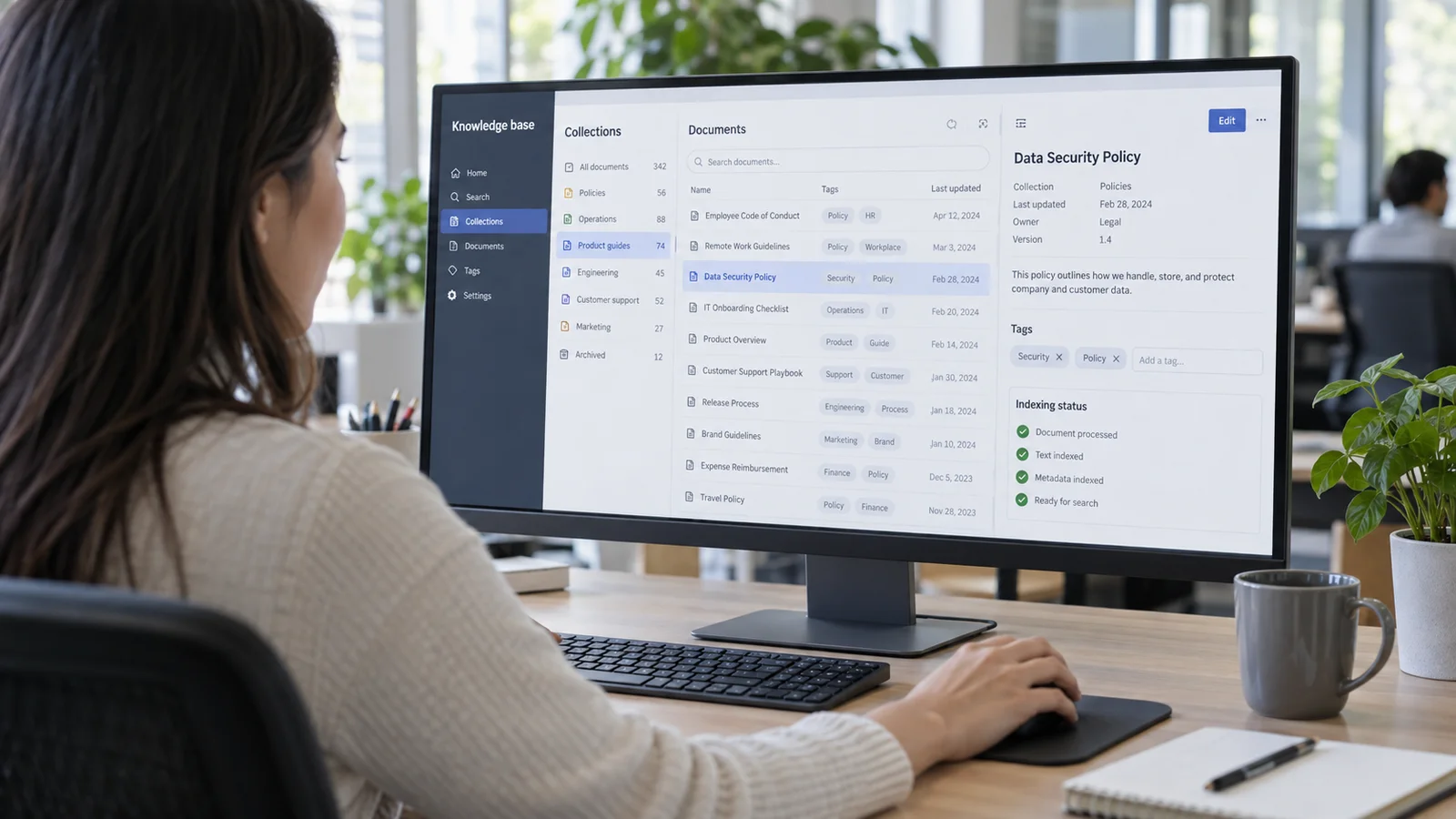 A knowledge manager organizing digital document collections, tags and indexing status